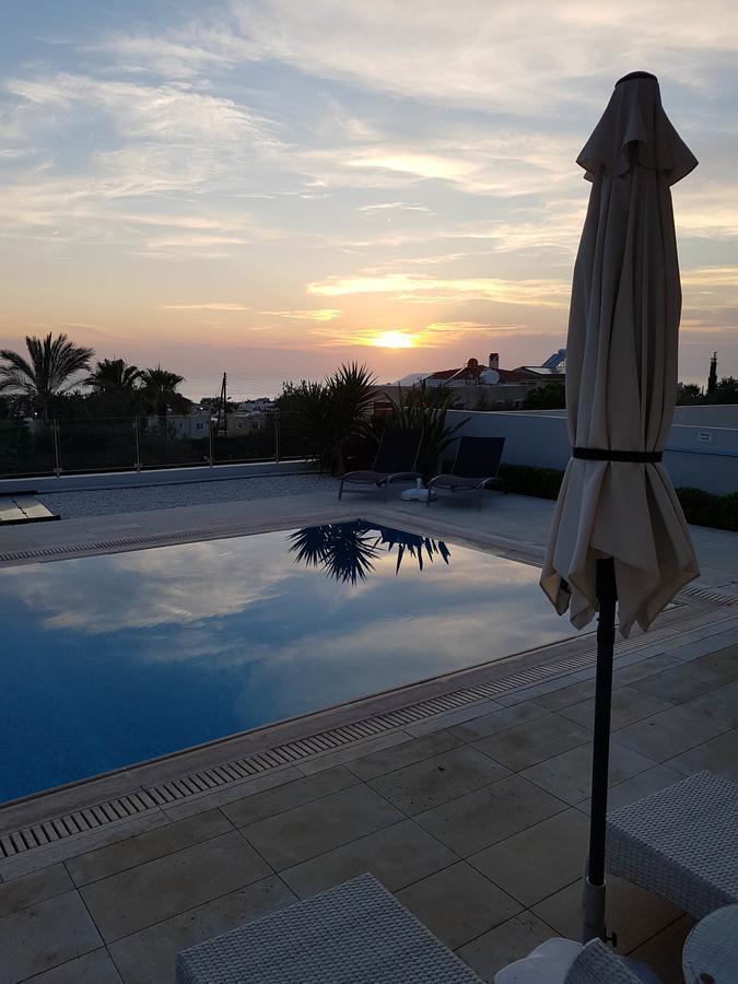 Villa Verdi: Luxury Villa With Private Pool Peyia Extérieur photo